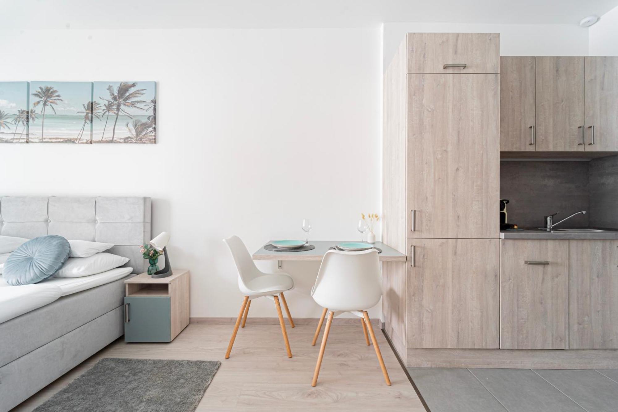 Westside Garden Apartments By Urbanrent Budapest Exterior photo